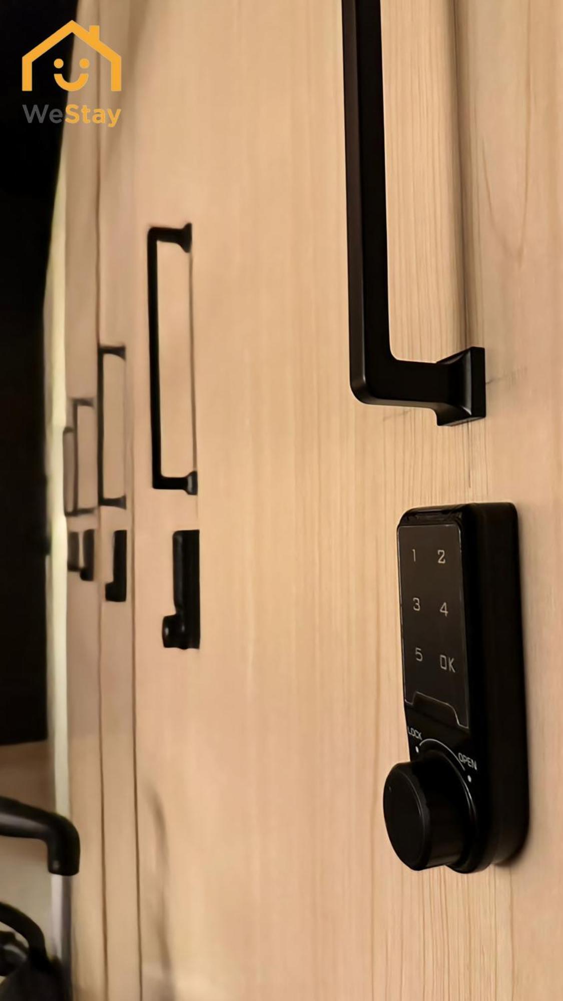 Westay Capsule Hostel Dubai Dış mekan fotoğraf